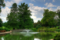 Loose Park pond fountain